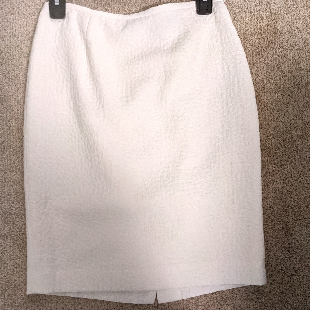 Calvin Klein Petite Pencil Skirt (Size 2P)